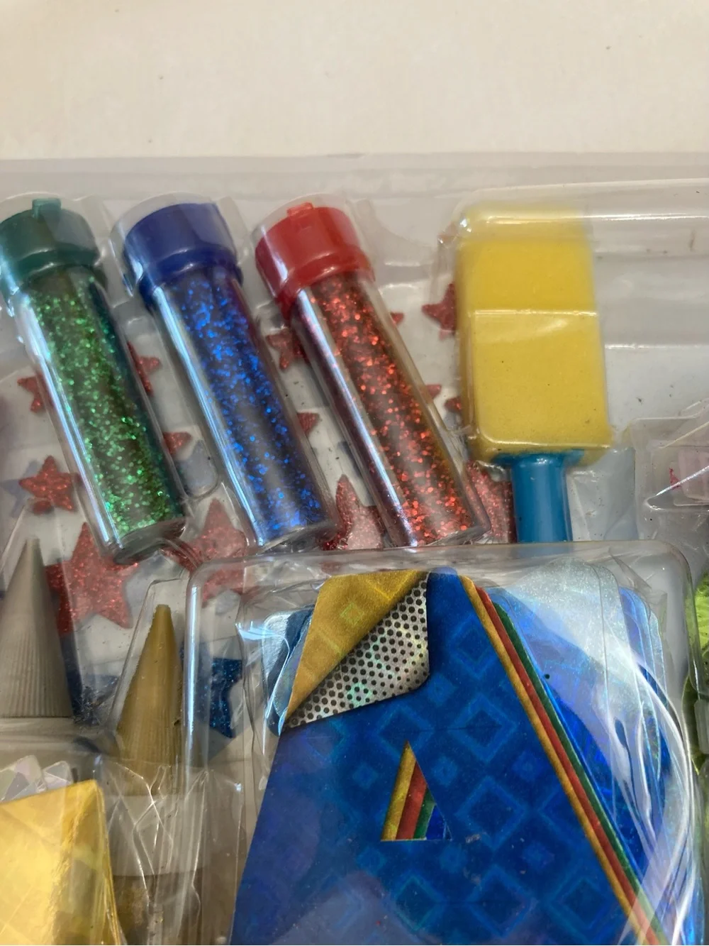 Art Skills Poster Making Kit - 274 pieces Party Decorating Set